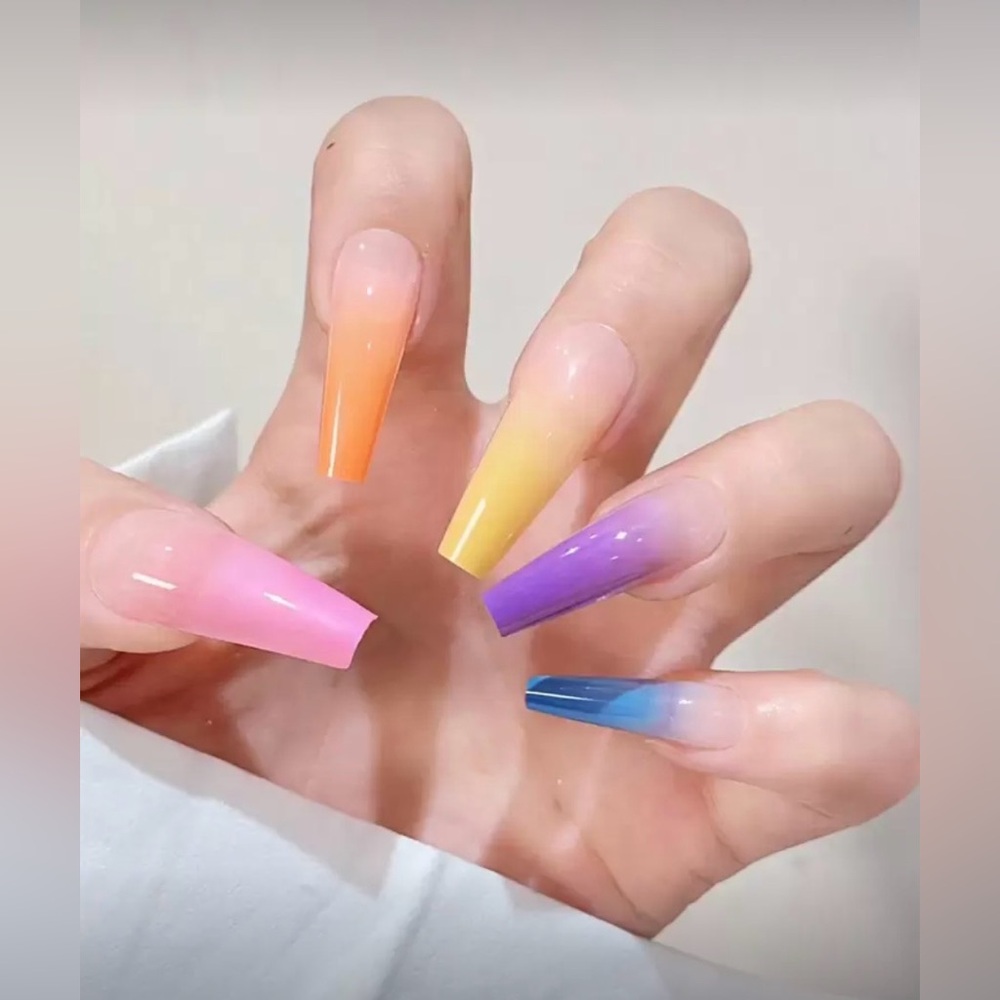 Stiletto Iridescent Matte Pastel Ombre Nail Kit Press-On Nails, New